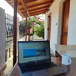 Vakantiehuis Thomas View με θέα στη θάλασσα Porto Cheli